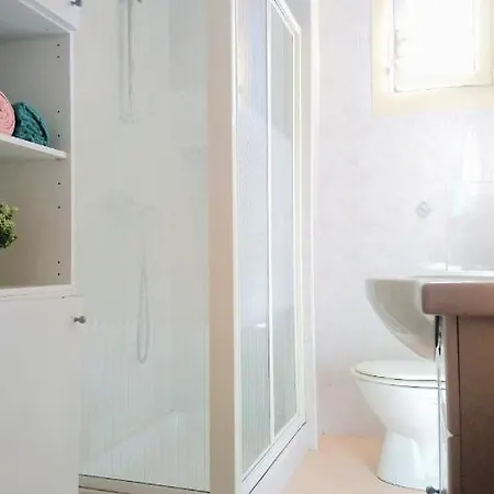 Ceci's - Few Steps From Monaco With Parking *