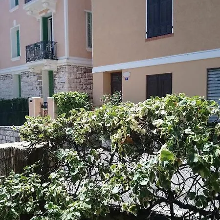 Lägenhet Ceci's - Few Steps From Monaco With Parking Beausoleil