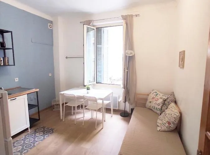 Ceci's - Few Steps From Monaco With Parking